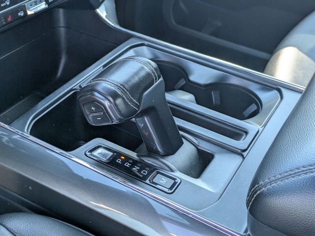 Used 2023  Ford Lariat image 21