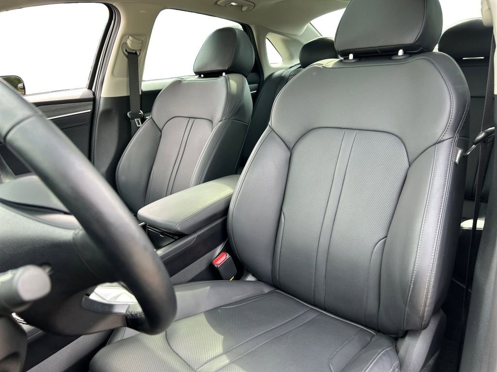 Used 2025 Black Kia EX image 25