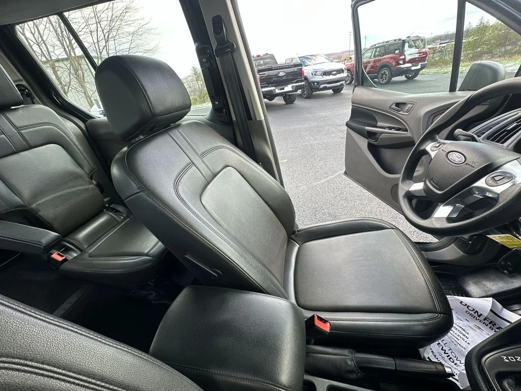 Used 2022 Black Ford XL image 15
