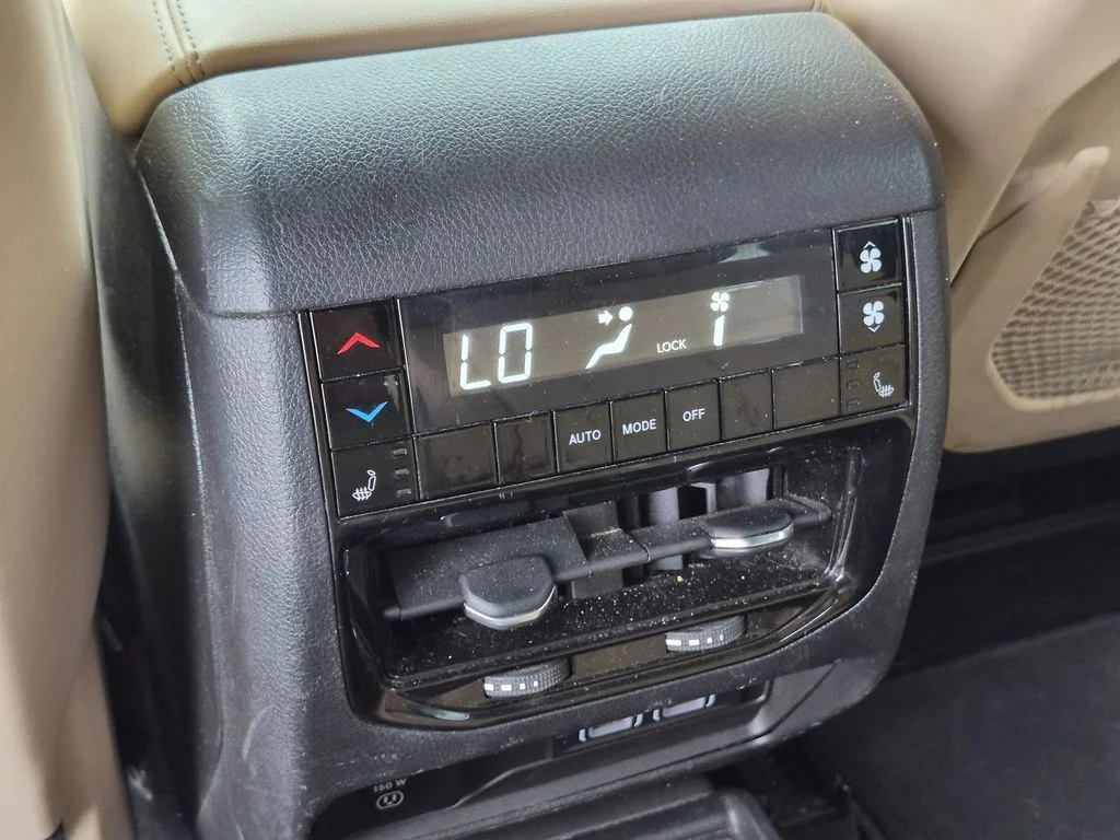Used 2023 Black Jeep Limited image 24