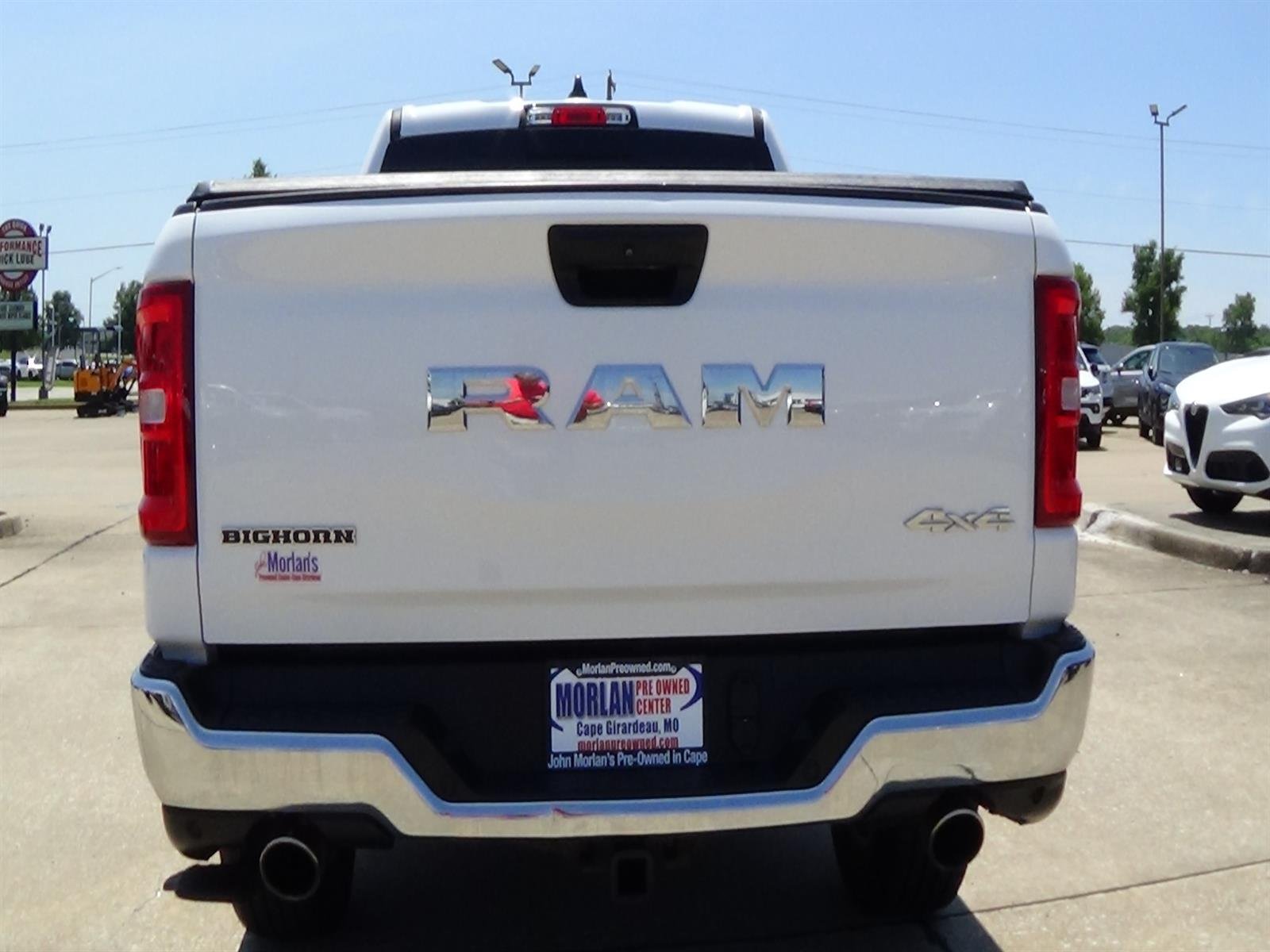Used 2025 Bright White Clear Coat (pw7) RAM Big Horn image 7