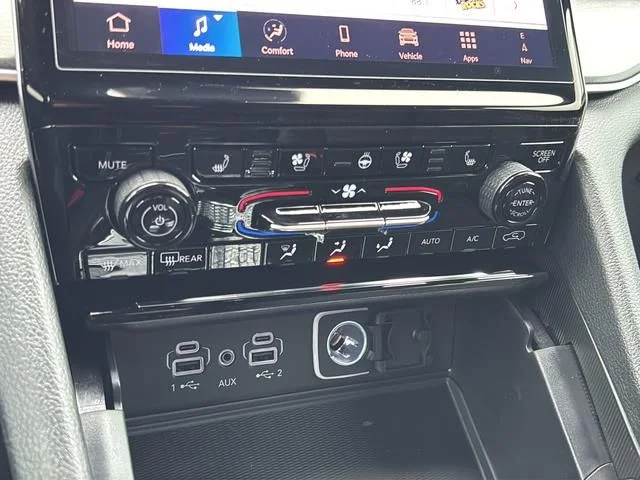 New 2025 Gray Jeep Limited image 36