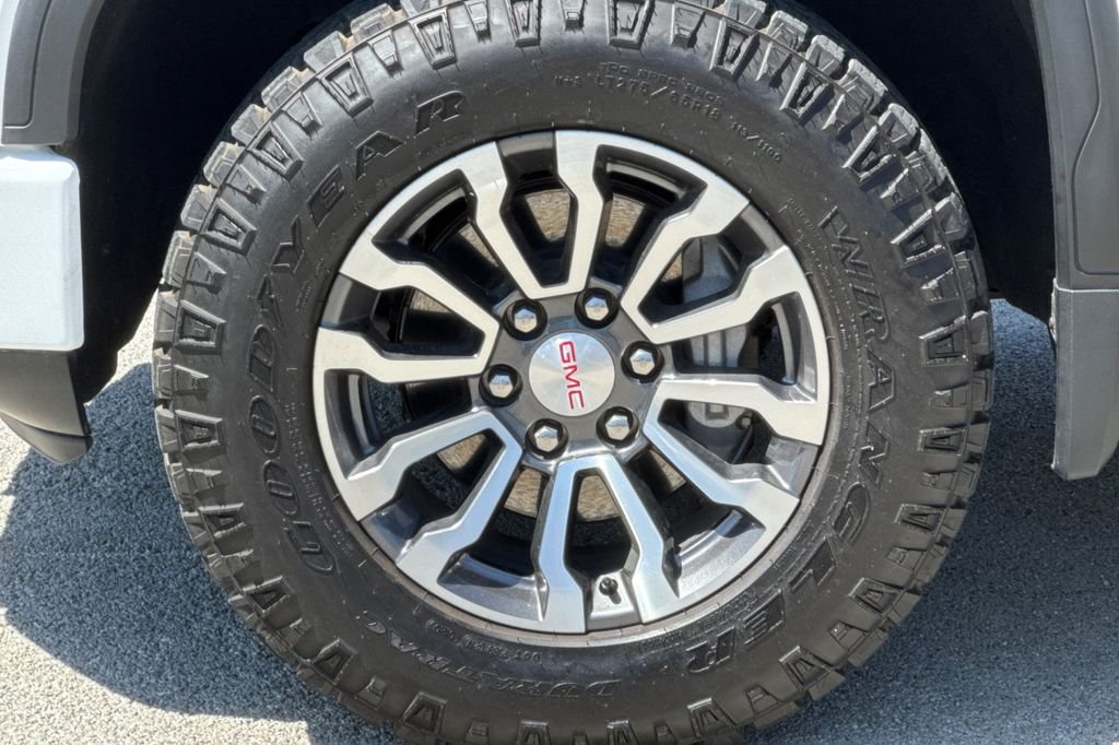 Used 2020 Summit White GMC AT4 image 28