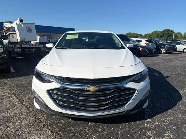 Used 2024 White Chevrolet LT image 2