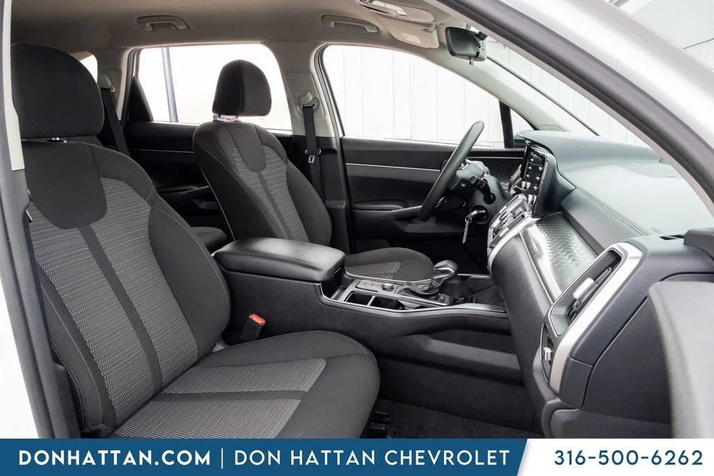 Used 2023 White Kia LX image 19