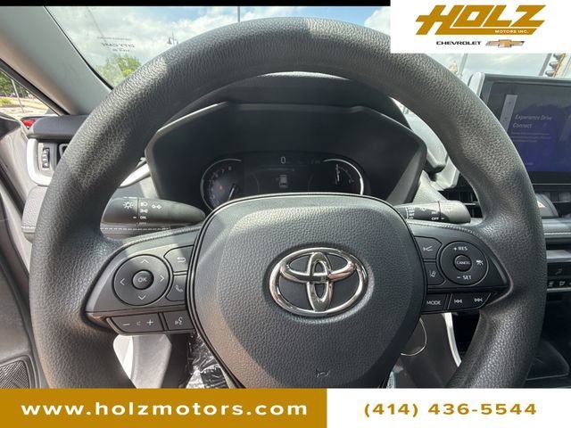 Used 2025 White Toyota LE image 11