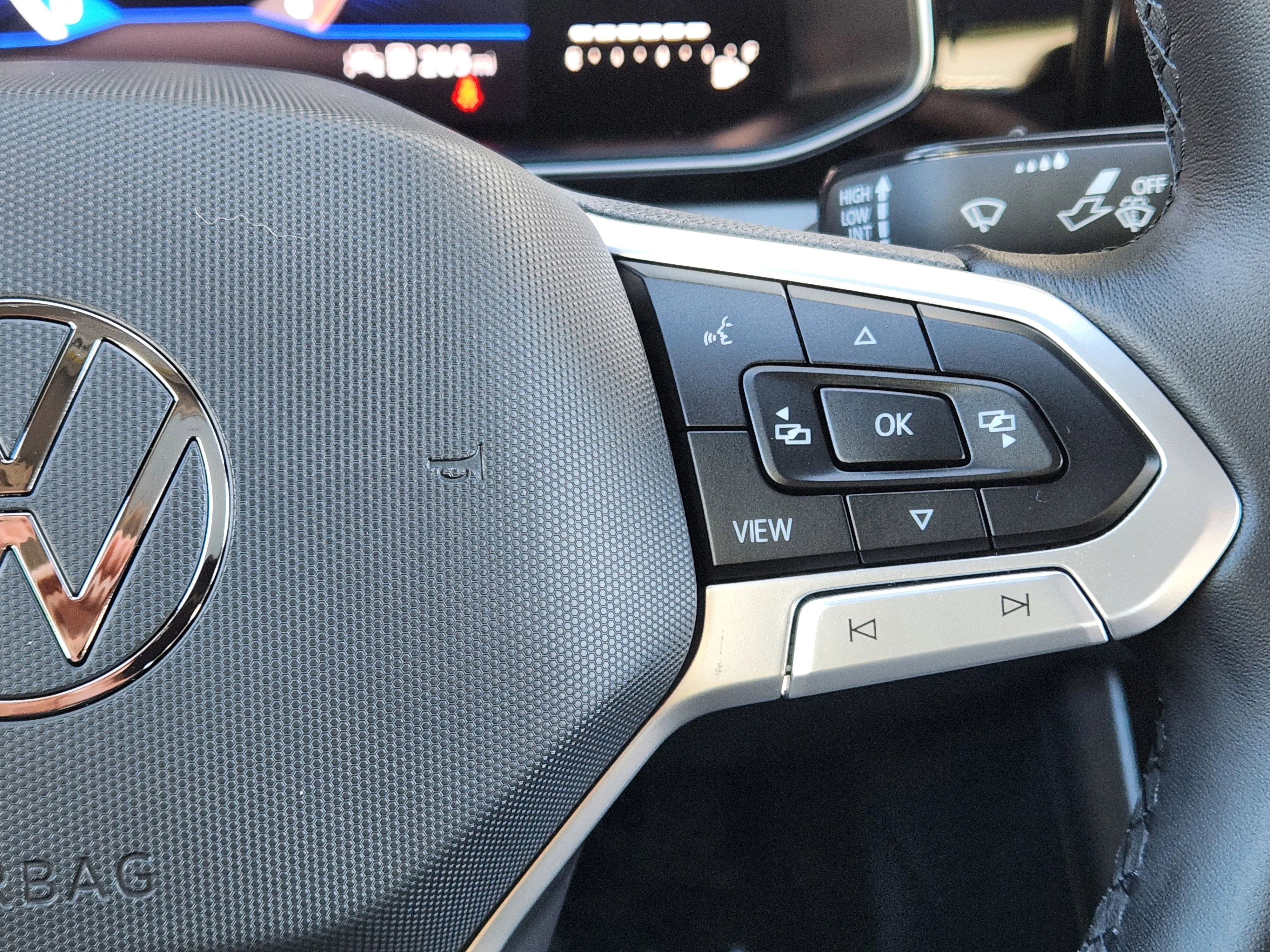 2025 Volkswagen Jetta SE - Photo 19