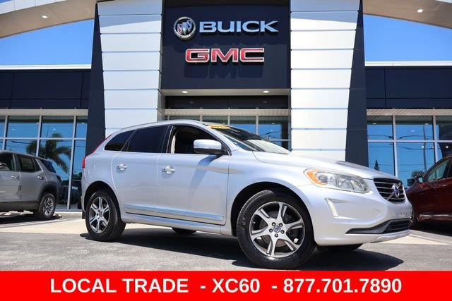 2015 Volvo XC60 T6 AWD Auto's photo