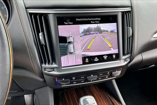 Used 2021  Maserati GranLusso image 13
