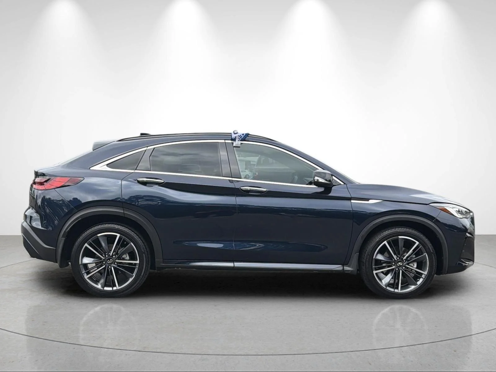 Certified Used 2025 Hermosa Blue INFINITI LUXE image 6