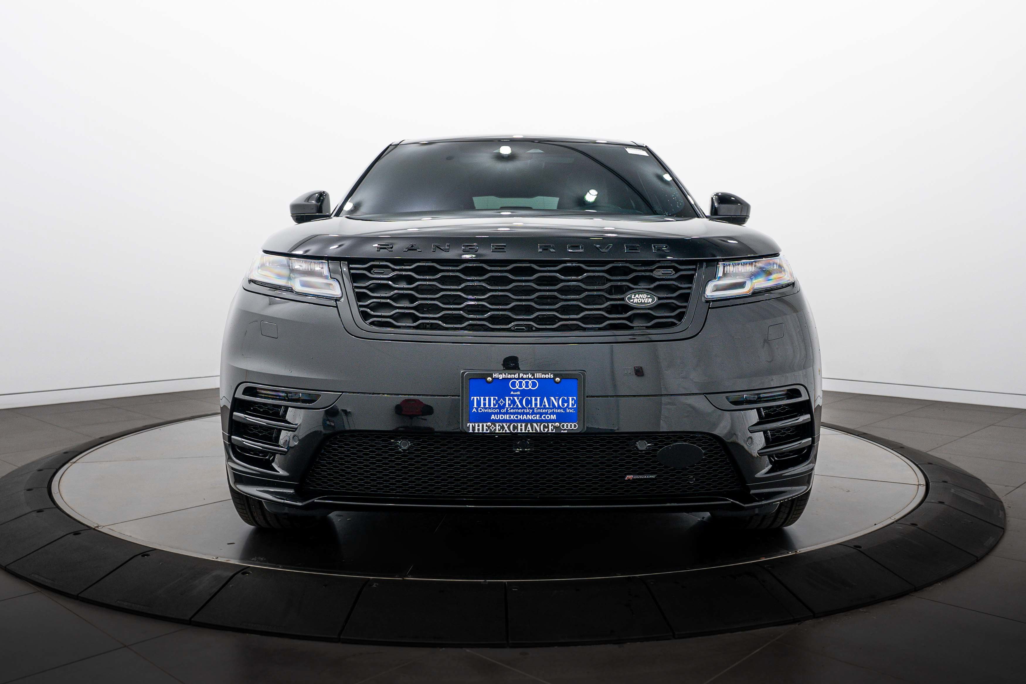 Used 2023 Santorini Black Metallic Land Rover R-Dynamic S image 24