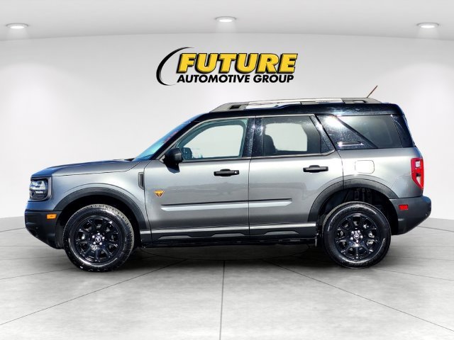 Used 2025 Gray Ford Badlands image 7