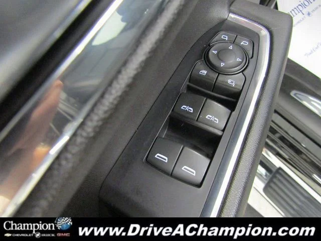Used 2022 Onyx Black GMC SLT image 30