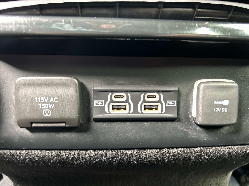 Used 2022 Black Jeep Series II image 21