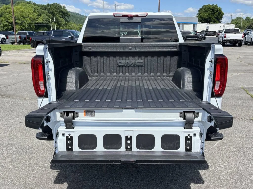 New 2026 Glacier White Tricoat GMC Denali Ultimate image 9