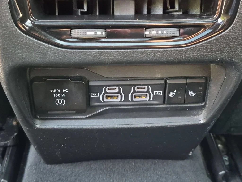 Used 2025 Gray Jeep Limited image 26
