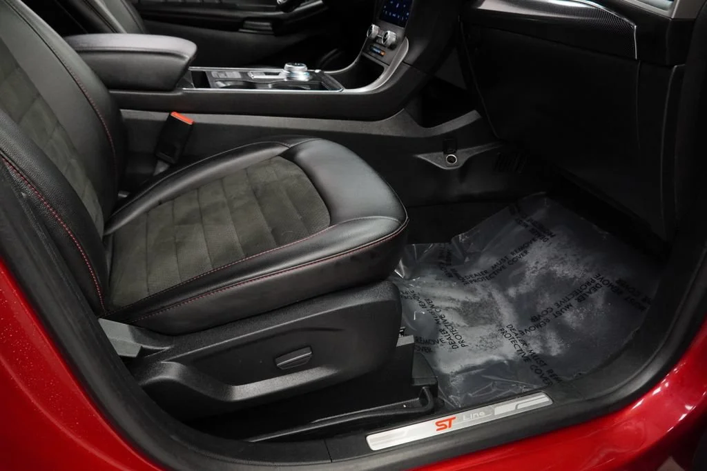 Used 2021 Rapid Red Ford SEL image 31