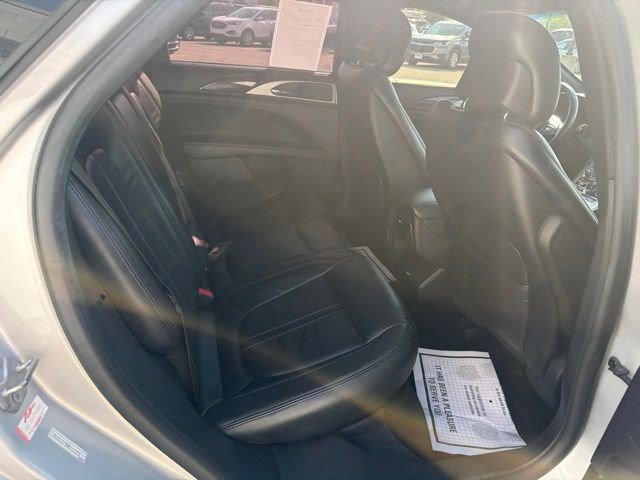 Used 2017 Ingot Silver Lincoln Reserve image 19