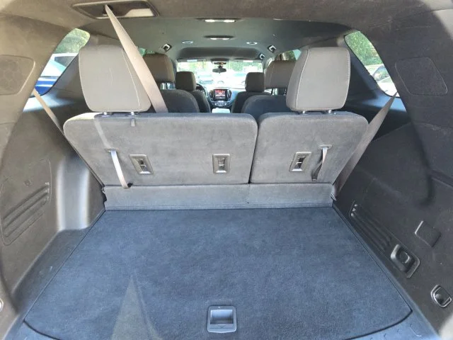 Used 2023 White Chevrolet LT image 12