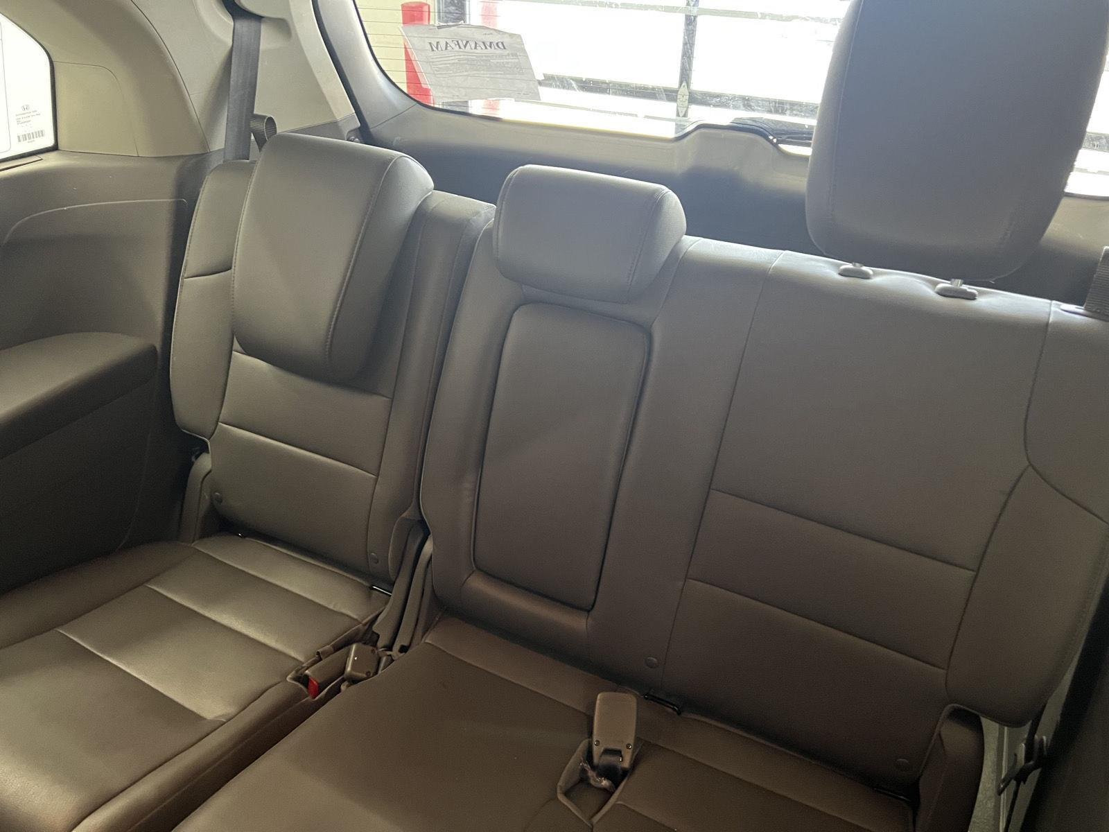 Used 2017 White Diamond Pearl Honda Touring image 30