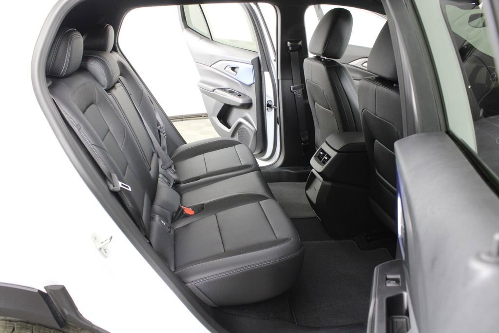 2026 Chevrolet Equinox EV 2LT - Photo 13