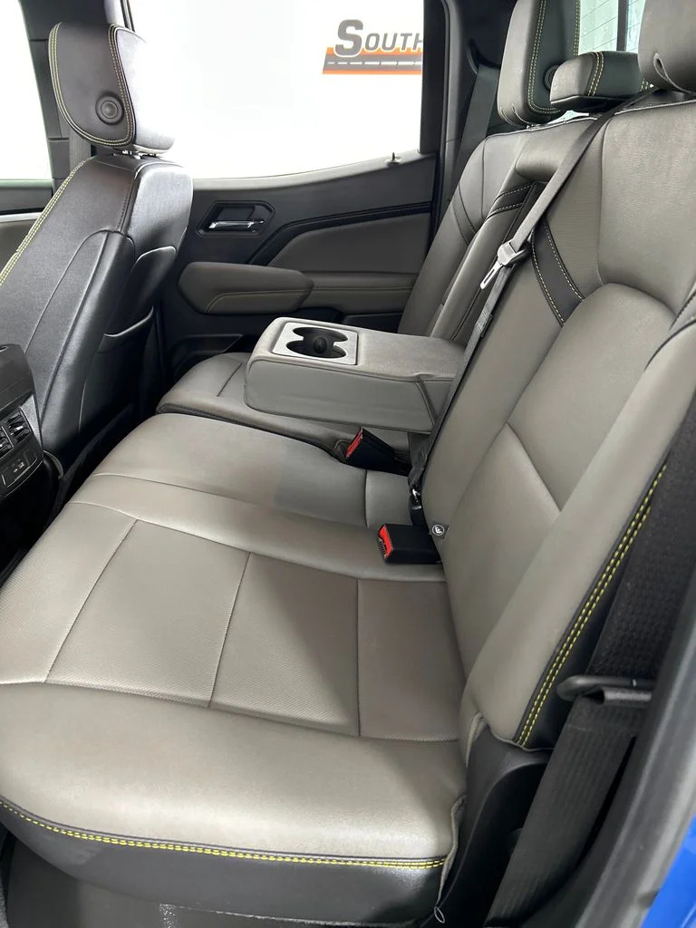 Used 2025 Blue Chevrolet ZR2 image 18