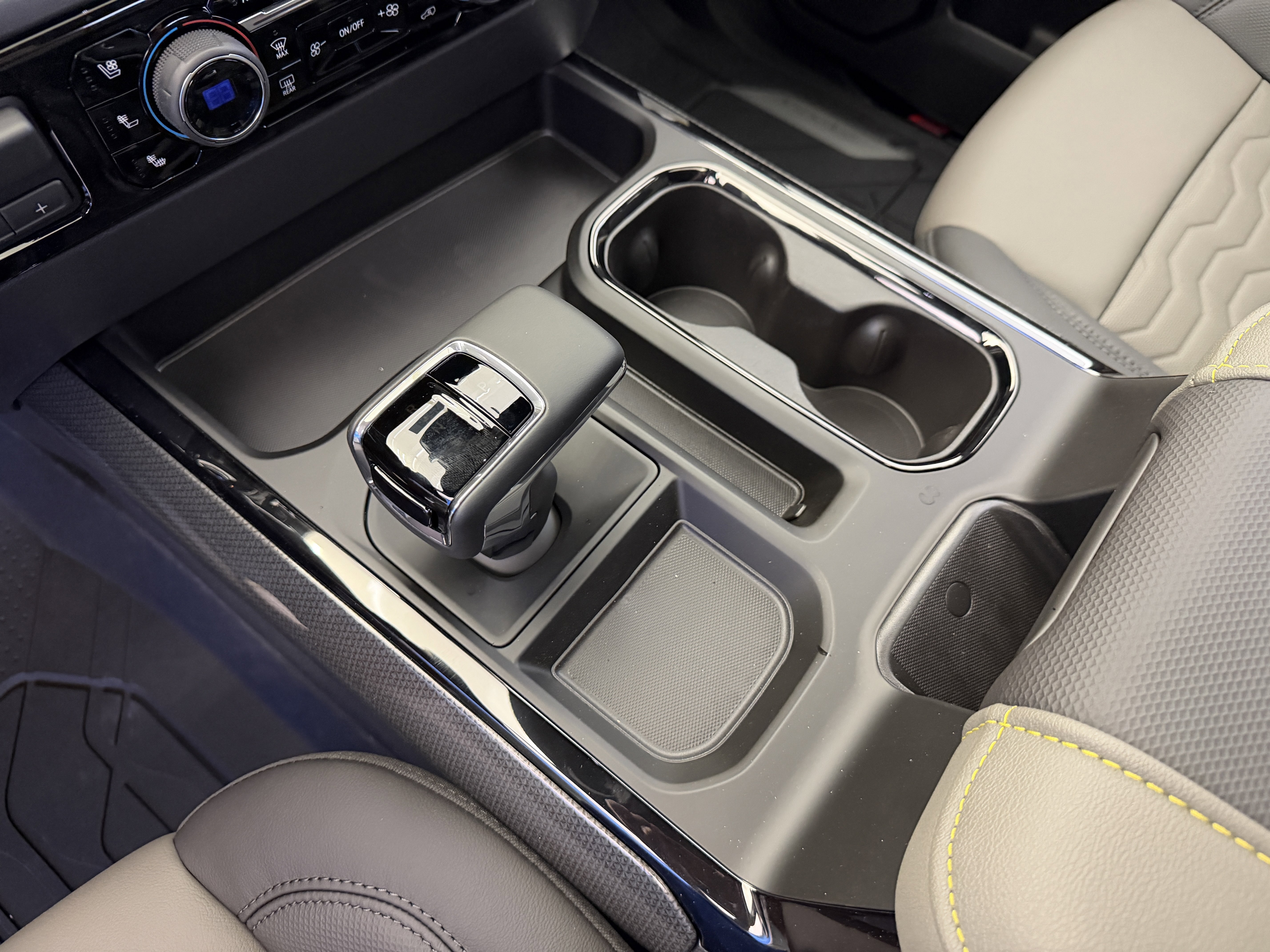 2026 Chevrolet Silverado 1500 ZR2 - Photo 24
