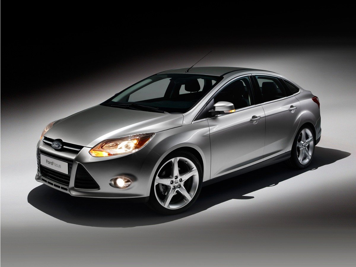 2012 Ford Focus Sedan SE's photo