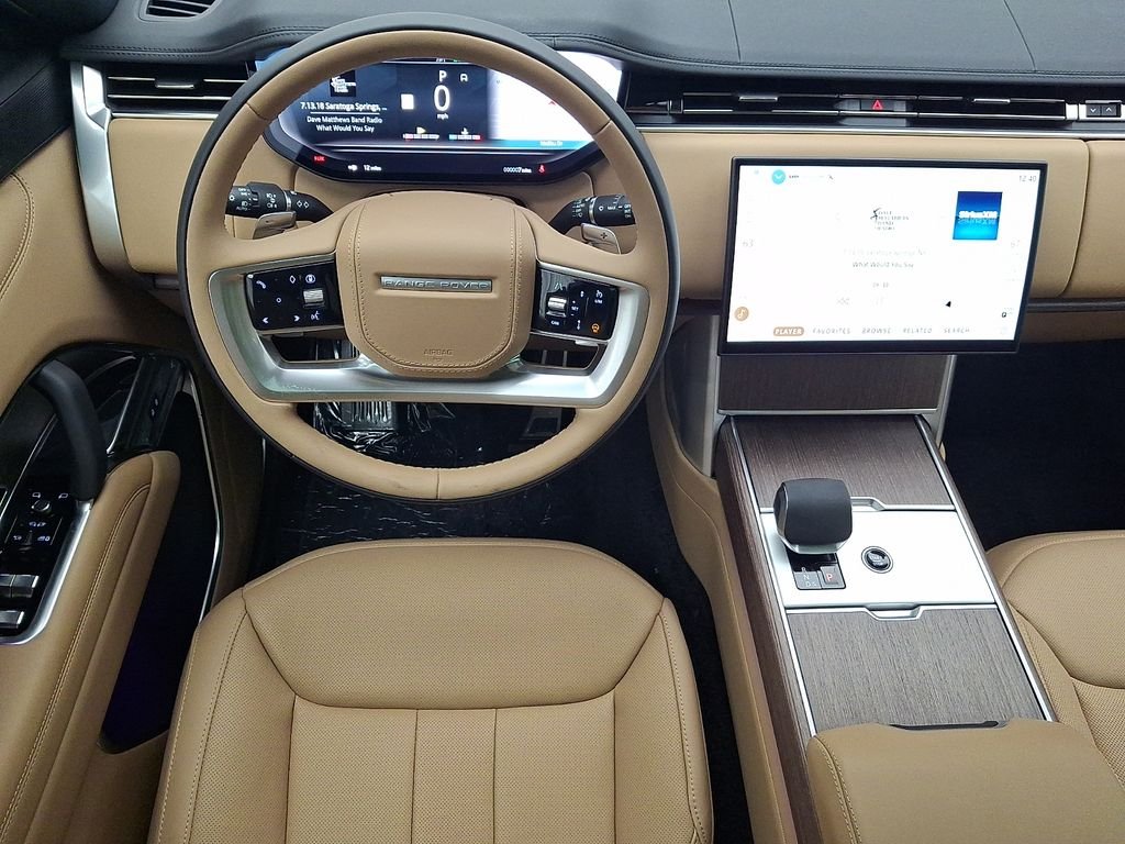New 2026 Santorini Black Land Rover SE image 8
