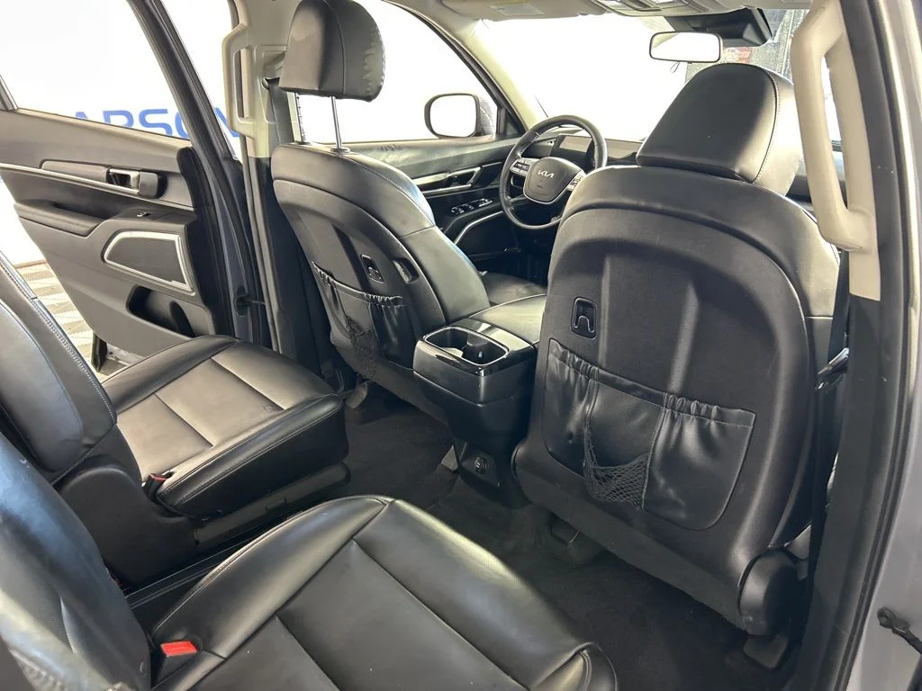 2024 Kia Telluride S - Photo 33