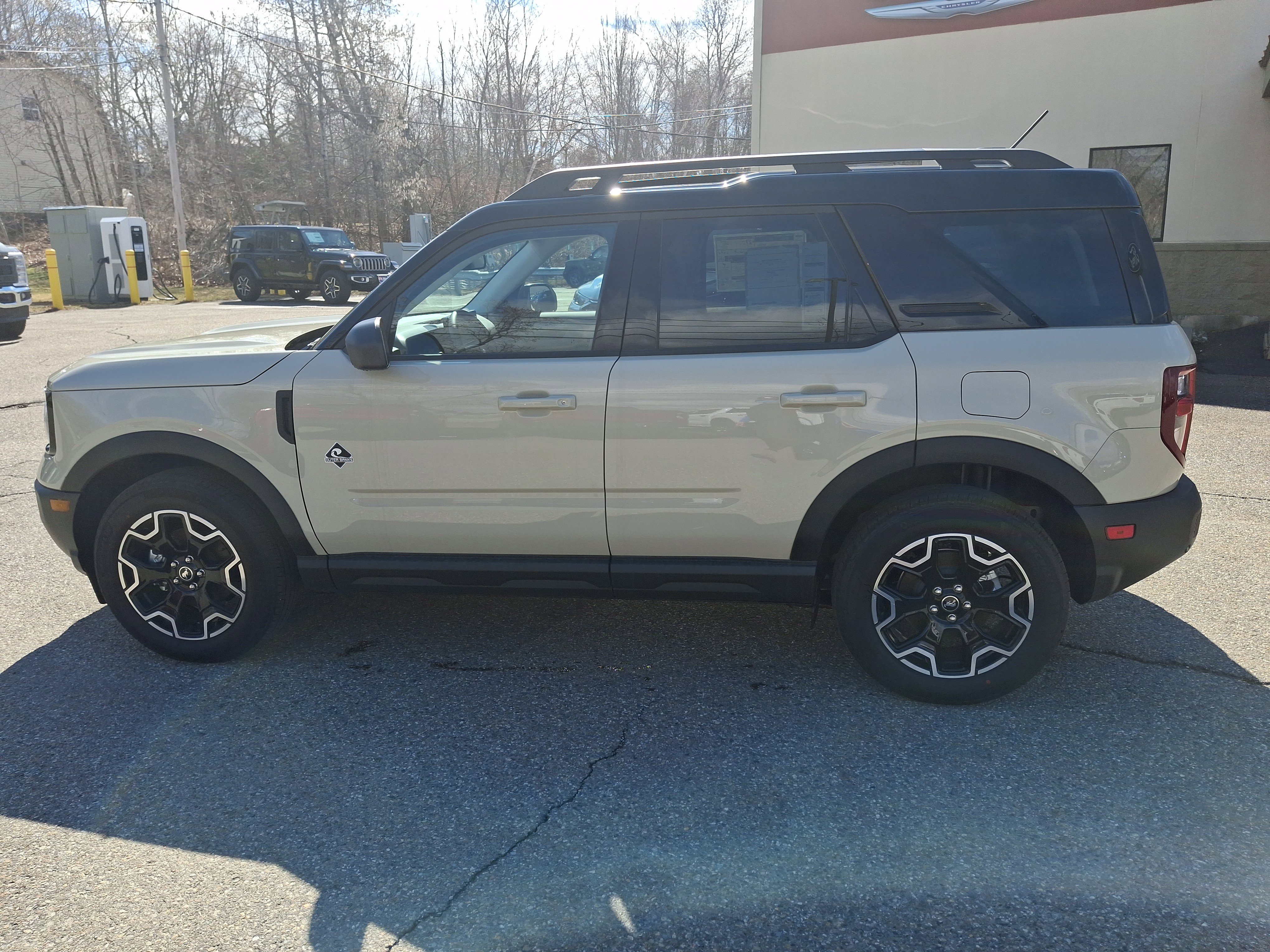 New 2025 Desert Sand Ford Outer Banks® image 6