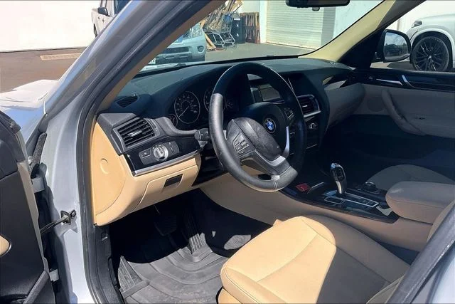 Used 2017 Glacier Silver Metallic BMW sDrive28i image 13