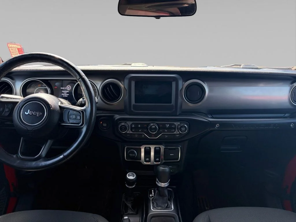 Used 2019 Red Jeep Sport S image 11