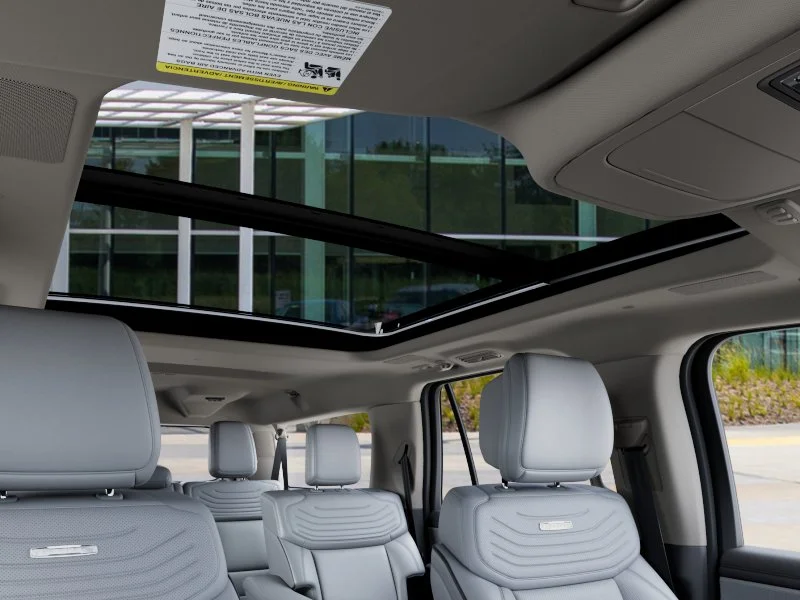 New 2027 Star White Metallic Tri-Coat Ford MAX Platinum image 22