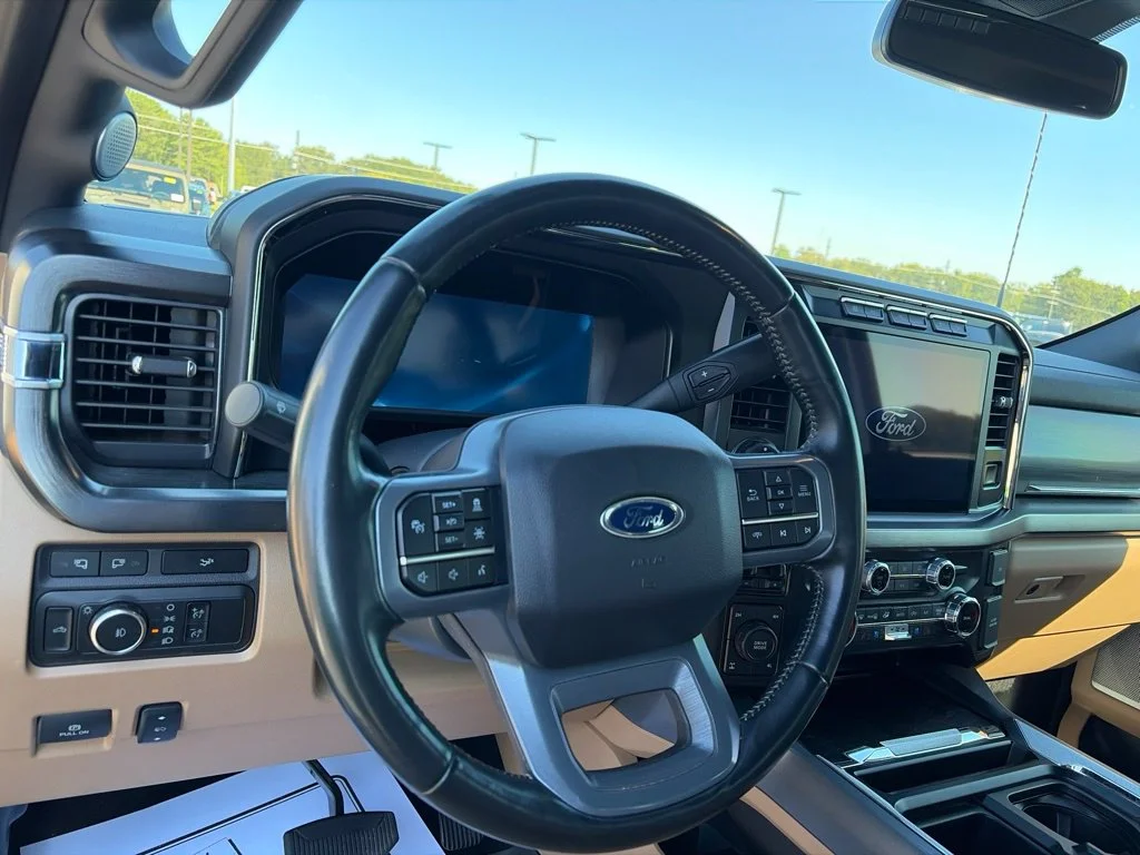Used 2024 Oxford White Ford Lariat image 18