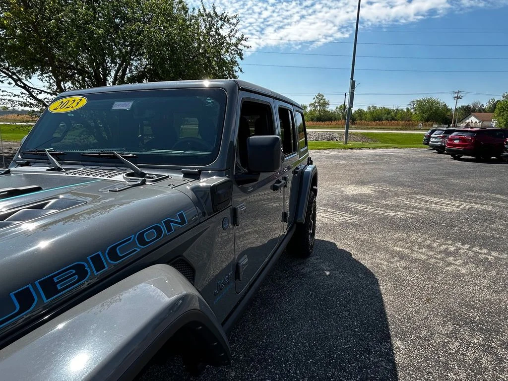 Used 2023 Gray Jeep Rubicon 4xe image 37