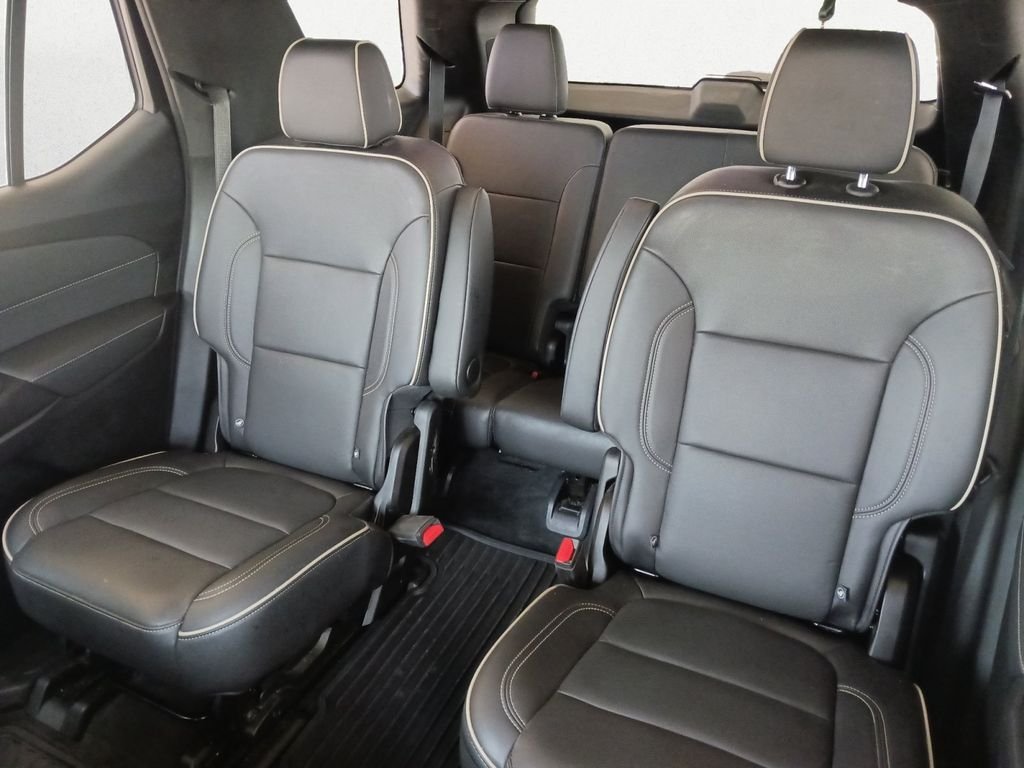 Used 2022 Black Chevrolet Premier image 9