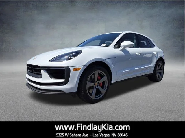 2022 Porsche Macan S's photo