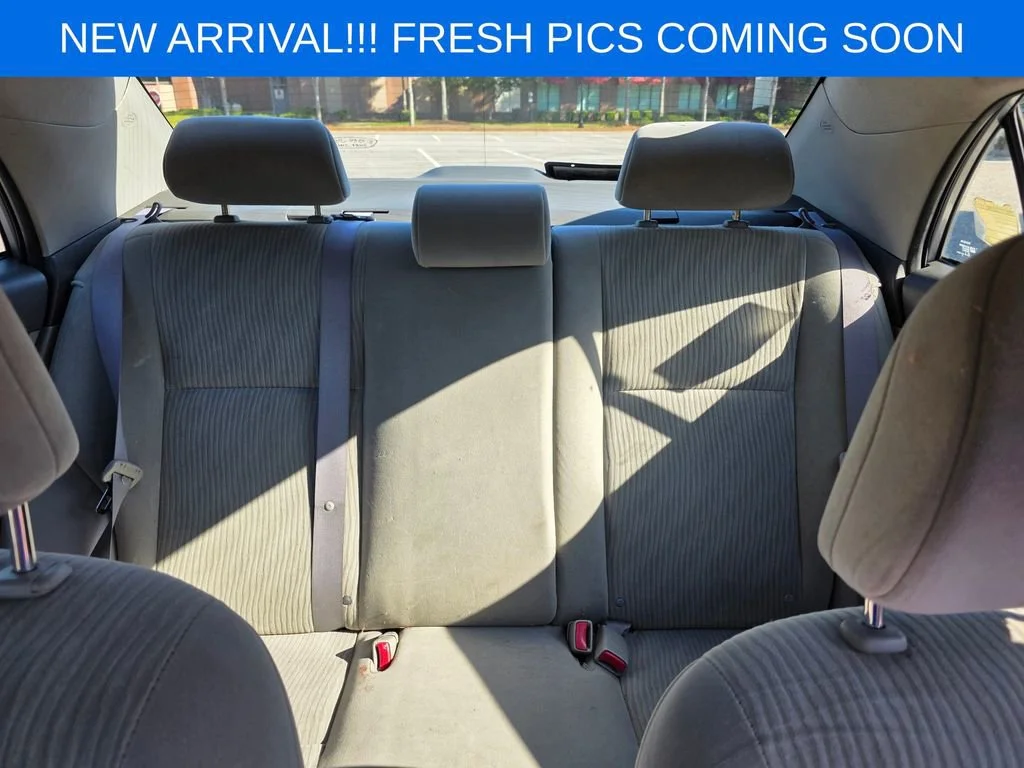Used 2009  Toyota 4dr Sdn Man (Natl) image 15