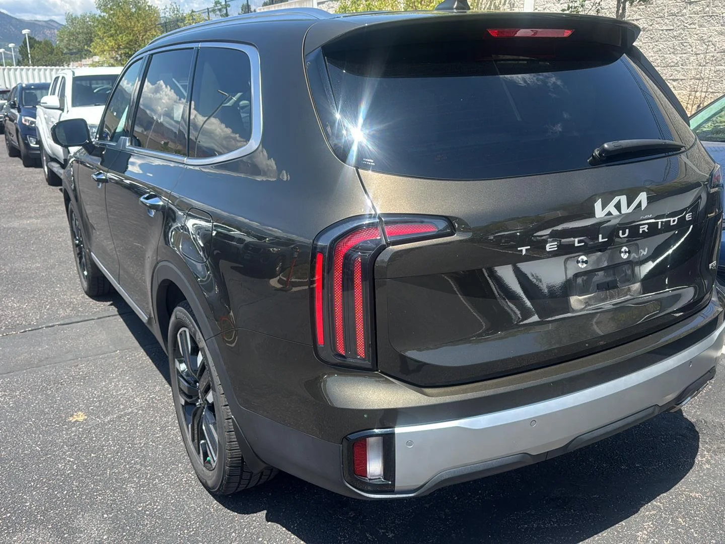 Used 2024 Dark Moss Kia SX image 6