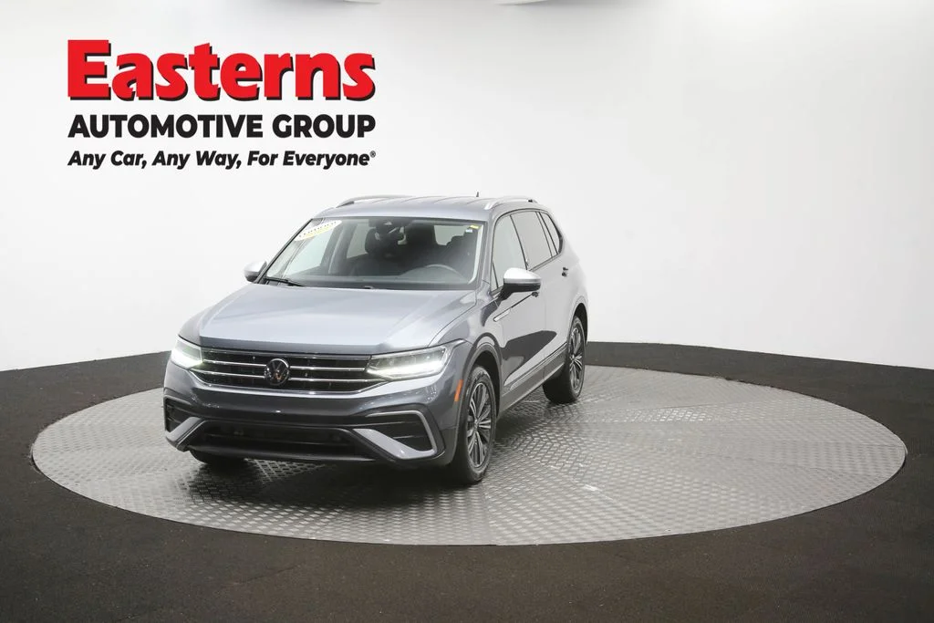 Used 2024 Gray Volkswagen 2.0T Wolfsburg Edition image 51