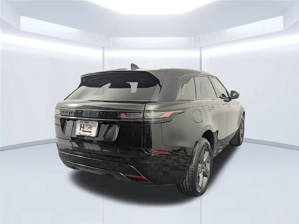 Certified Used 2025 Black Land Rover Dynamic SE image 21