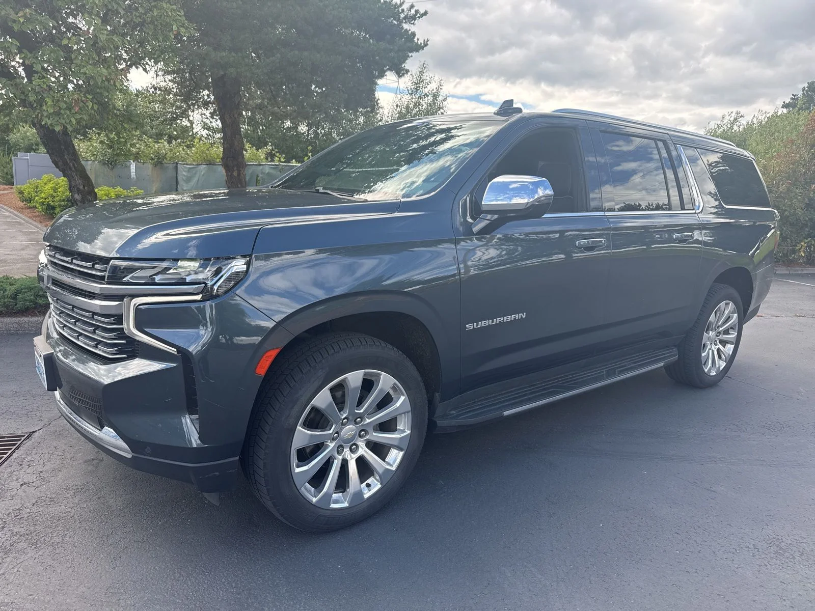 Used 2021 Shadow Gray Metallic Chevrolet Premier image 1