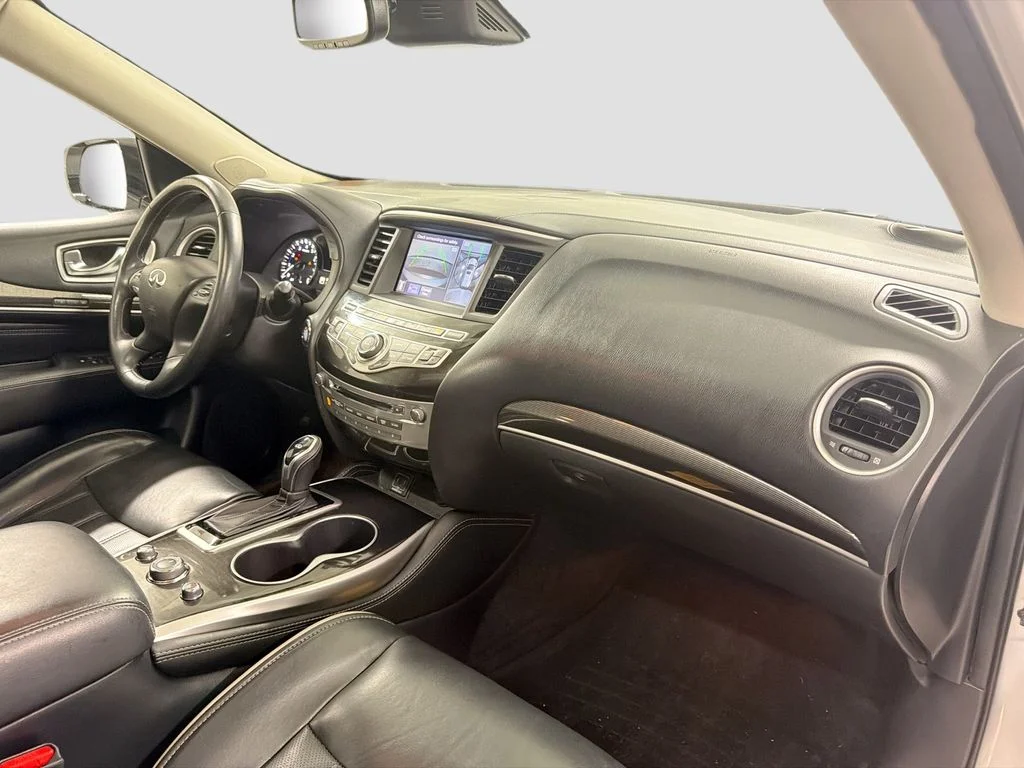Used 2019 Liquid Platinum INFINITI LUXE image 31