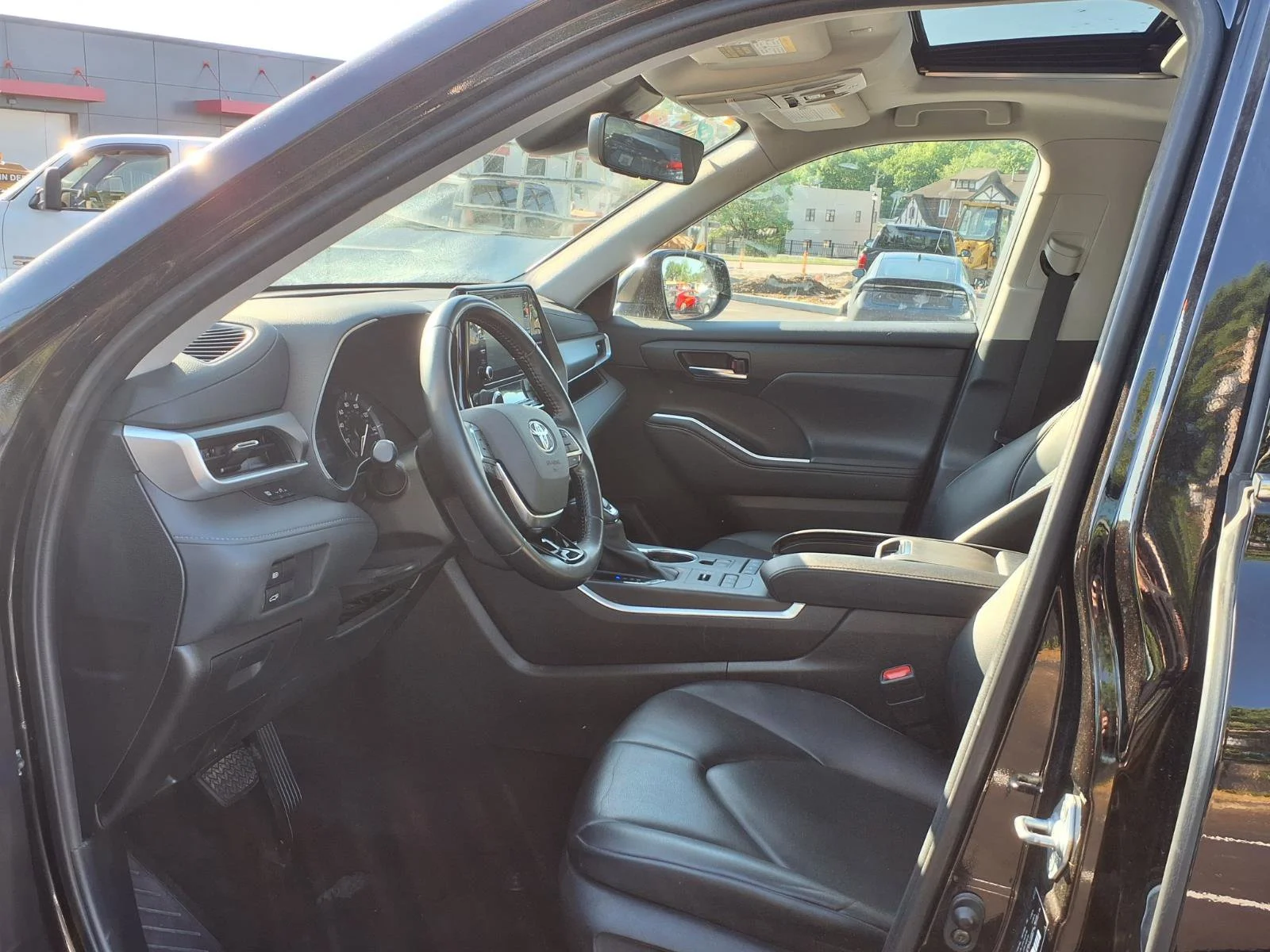 2021 Toyota Highlander XLE - Photo 22