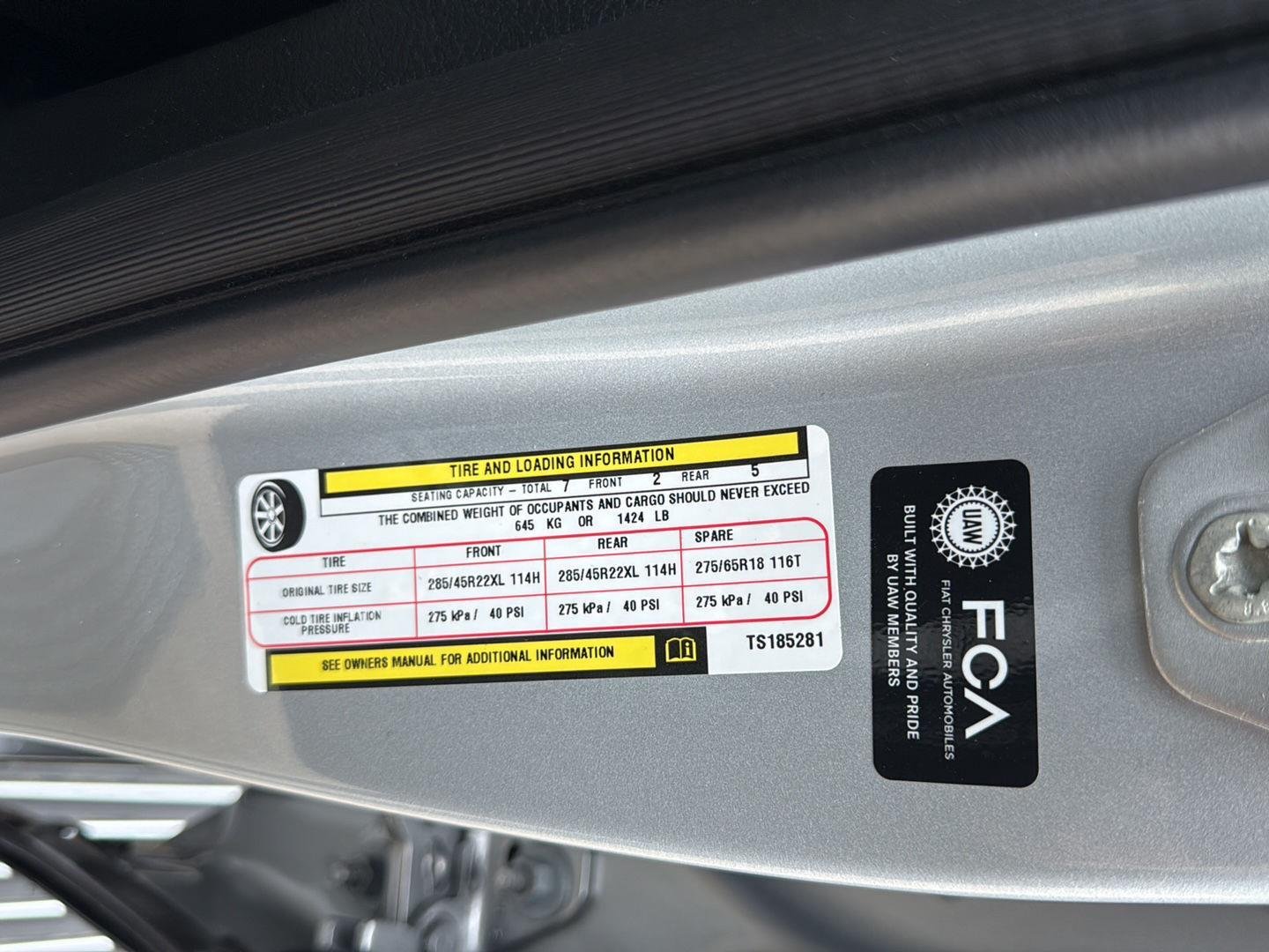New 2026 Silver-Zynith Exterior Paint Jeep Limited Reserve image 37