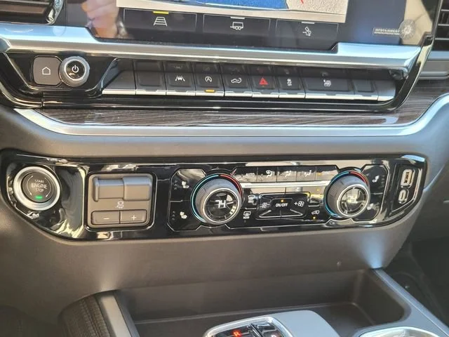 2025 Chevrolet Silverado 1500 LT - Photo 25