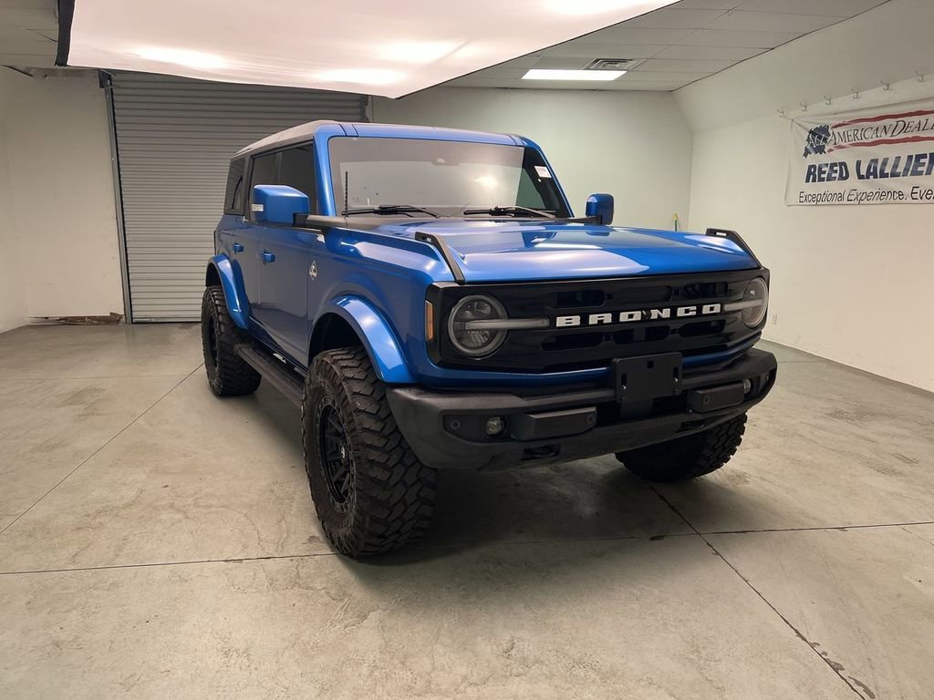 2023 Ford Bronco Outer Banks 4x4's photo