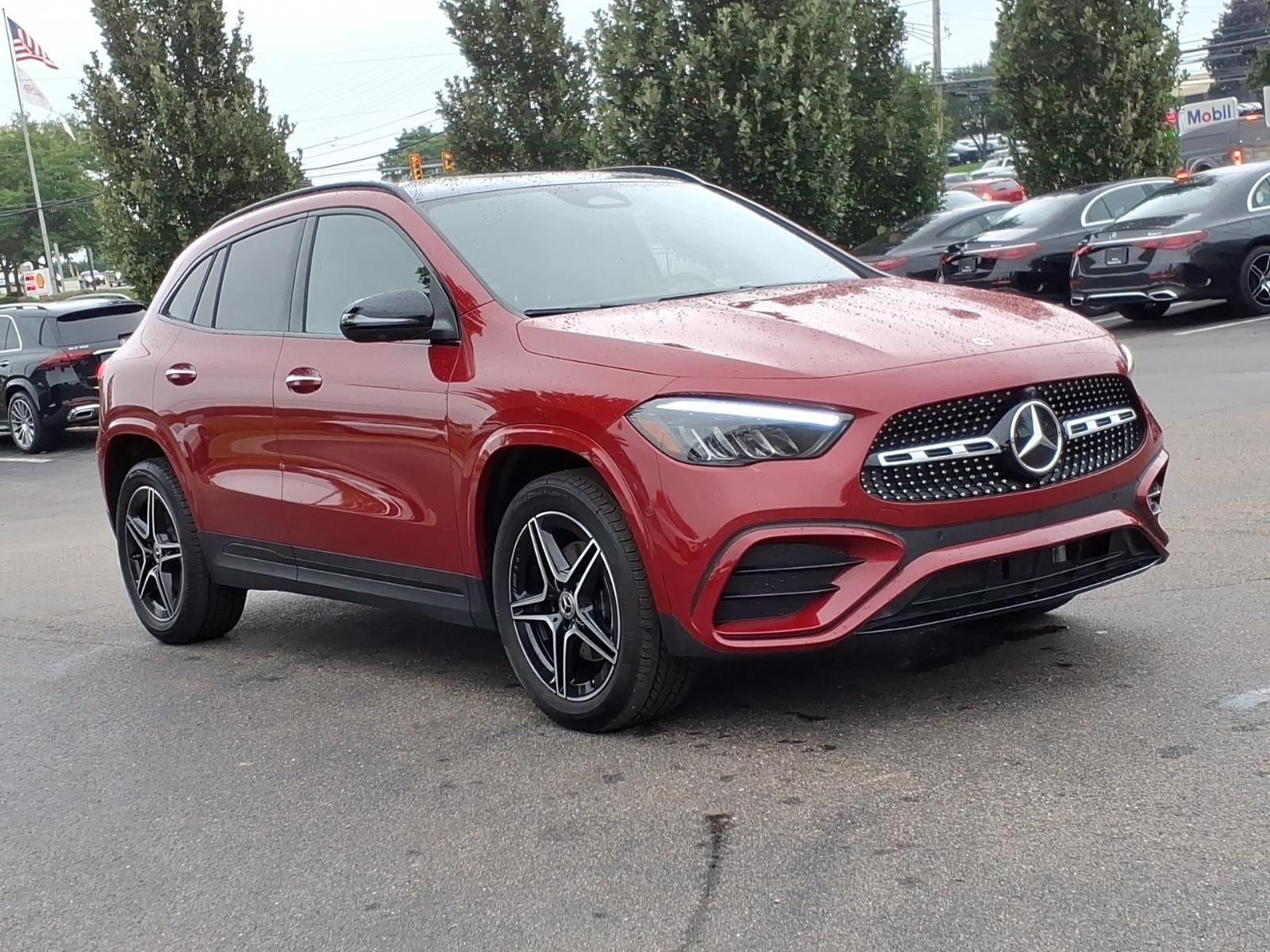 Used 2025 Red Mercedes-Benz GLA 250 image 8