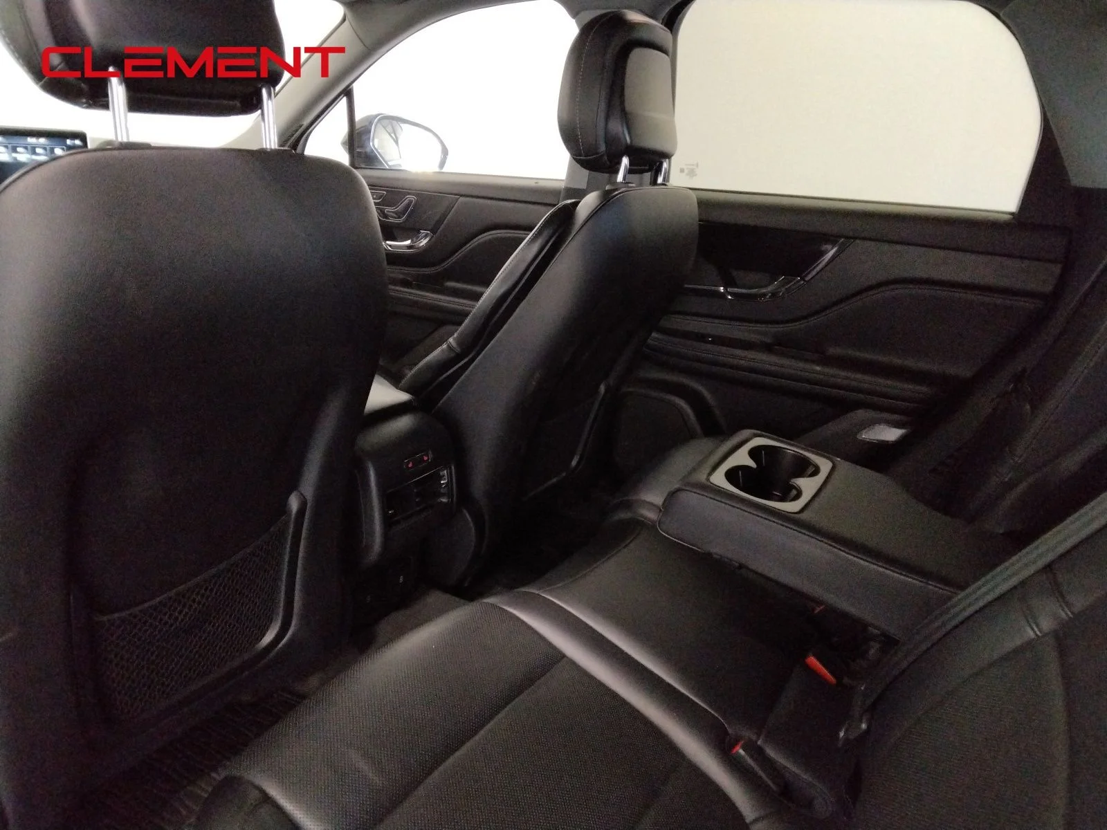 Used 2021 Black Lincoln Grand Touring image 41